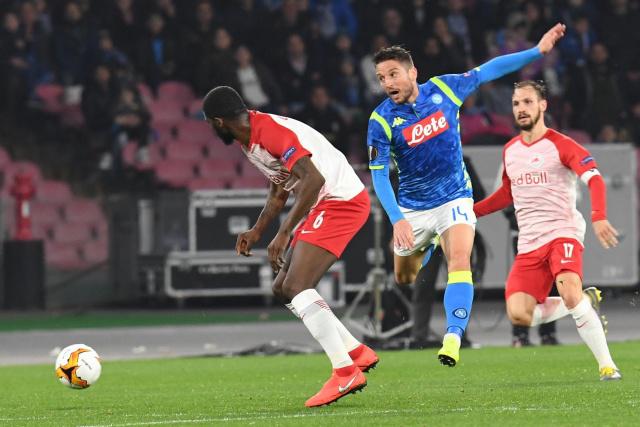 体育报：莱万5场进1球 巴萨管理认为应引进新中锋