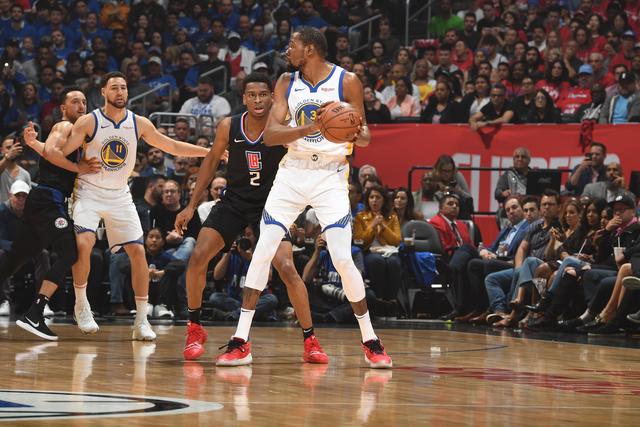 切尔西官方为韦斯利庆生 22年加盟至今只踢了32场