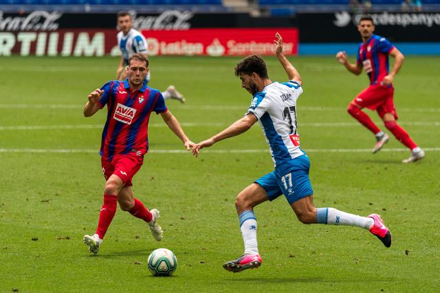 IFFHS欧足联年度最佳阵容：亚马尔搭档哈兰德